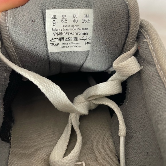 Grey womens vans canvas shoes - Picture 4 of 6